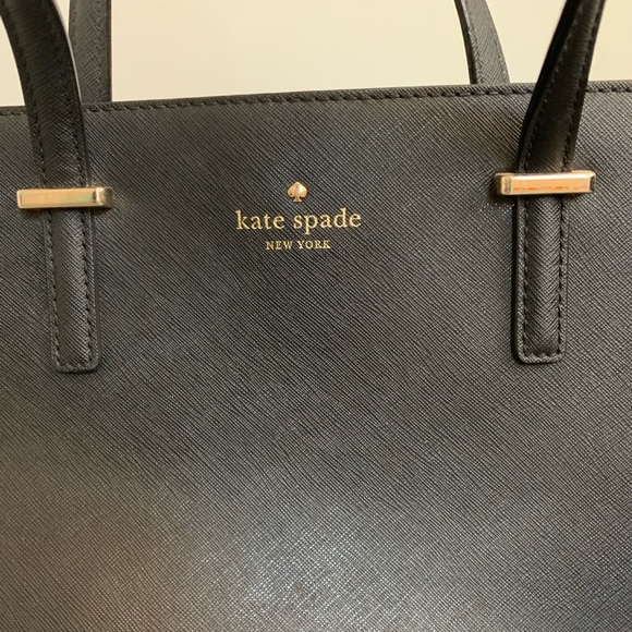 Kate Spade Purse - Picture 3 of 9